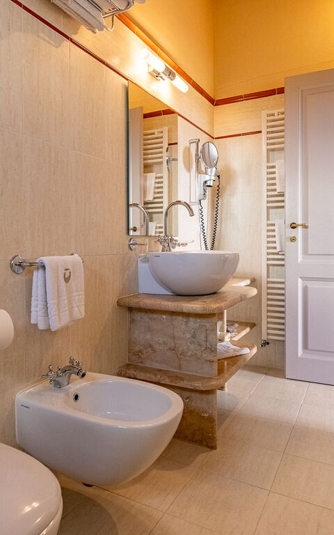 Villa Le Buche: Bathroom