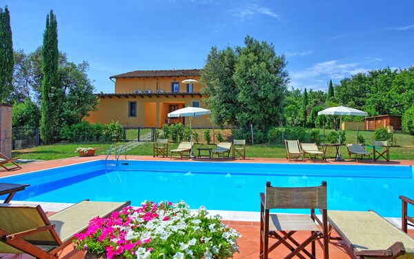 Nicola: Outdoor, Pool, Summer