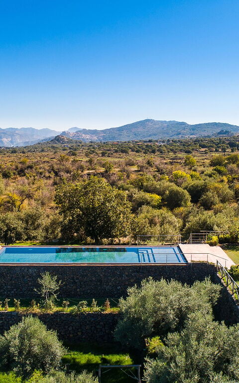 Etna Retreat: Scenic View