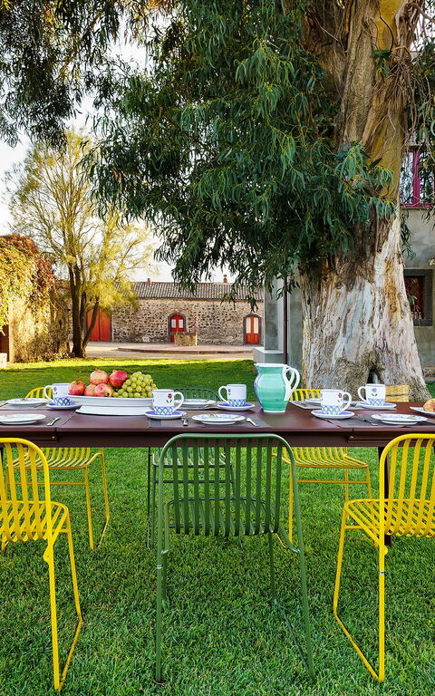 Etna Retreat: Garden