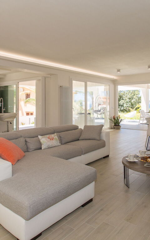 Villa Annalisa: Kitchen, Living Room