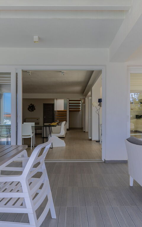 Villa Annalisa: Balcony / Terrace / Patio, Building Exterior, Outdoor