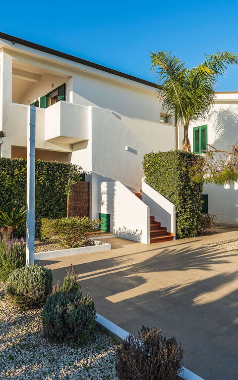 Anny: Building Exterior, Garden