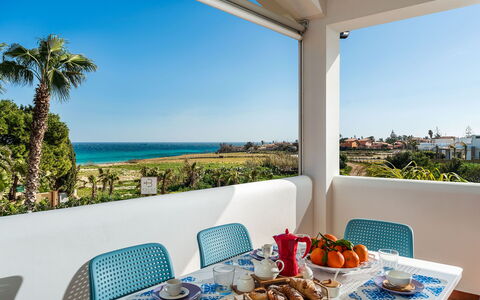 Accommodation Calantha: Balcony / Terrace / Patio