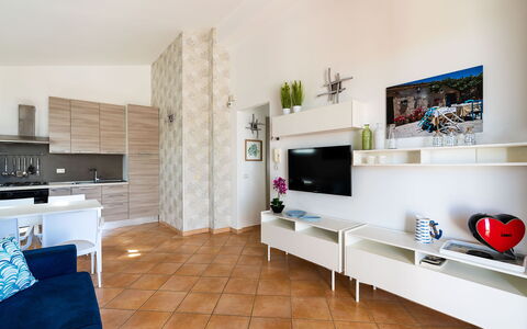 Accommodation Calantha: Dining Room, Kitchen, Living Room