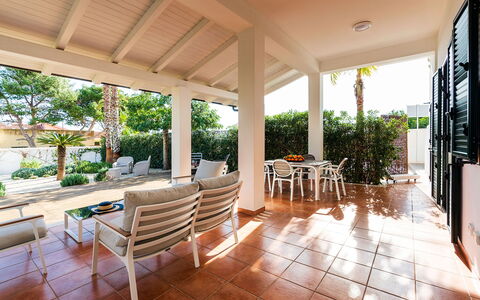 Accommodation Euthalia: Building Exterior, Garden, Outdoor