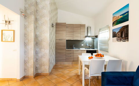 Accommodation Fillide: Dining Room, Kitchen, Living Room