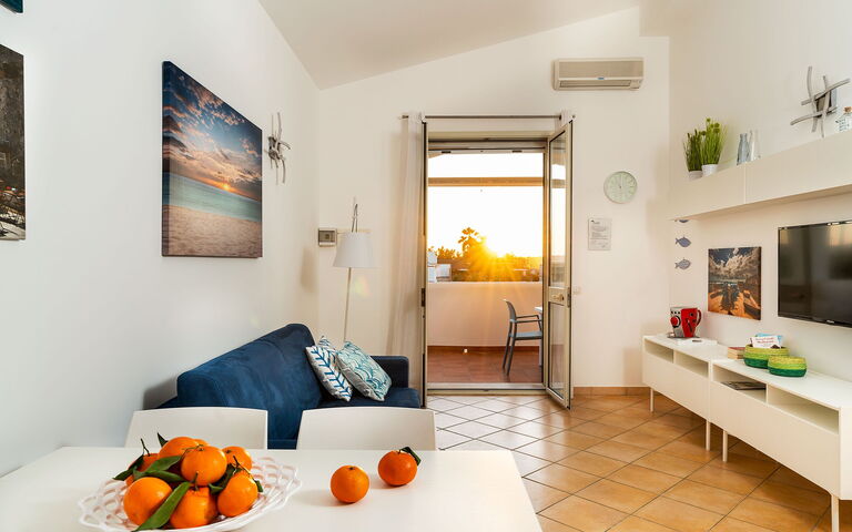 Accommodation Fillide: Dining Room, Kitchen, Living Room