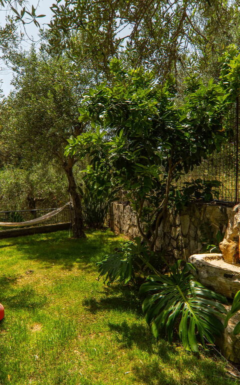 Villa Eftychia: Garden, Outdoor