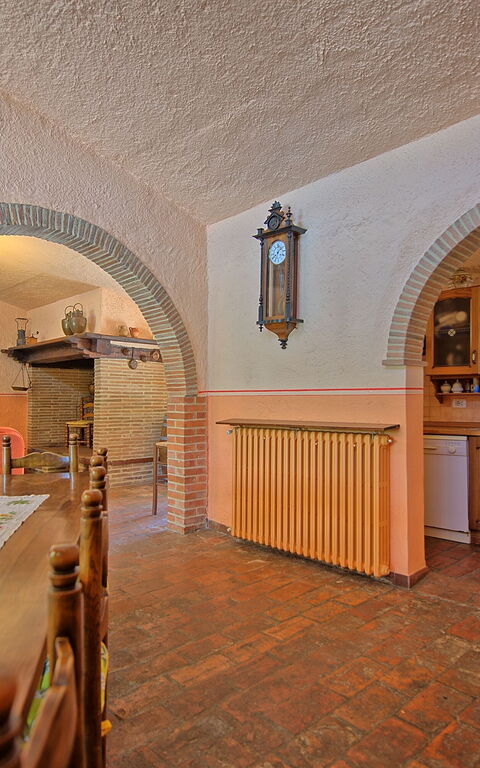 Zeffiro: Dining Room, Kitchen