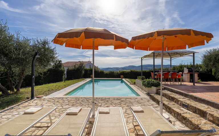 Villa Renina: Outdoor, Pool