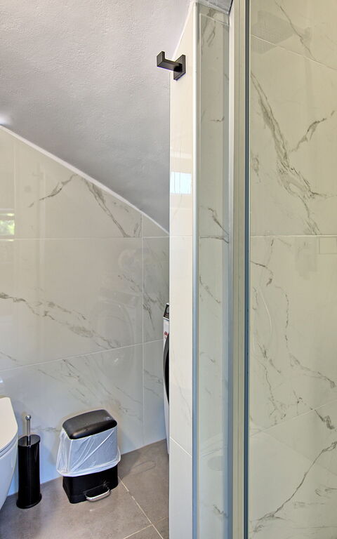 Villa Maripol: Bathroom