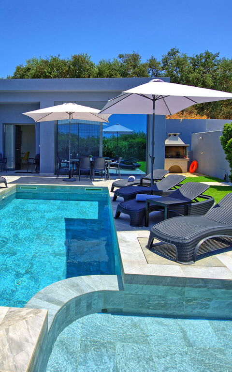 Villa Zaneti: Outdoor, Pool, Summer