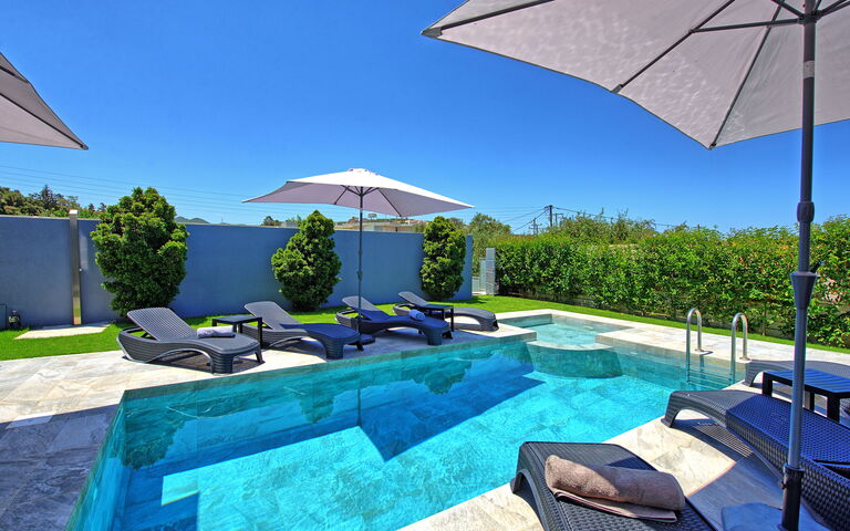 Villa Zaneti: Outdoor, Pool, Summer