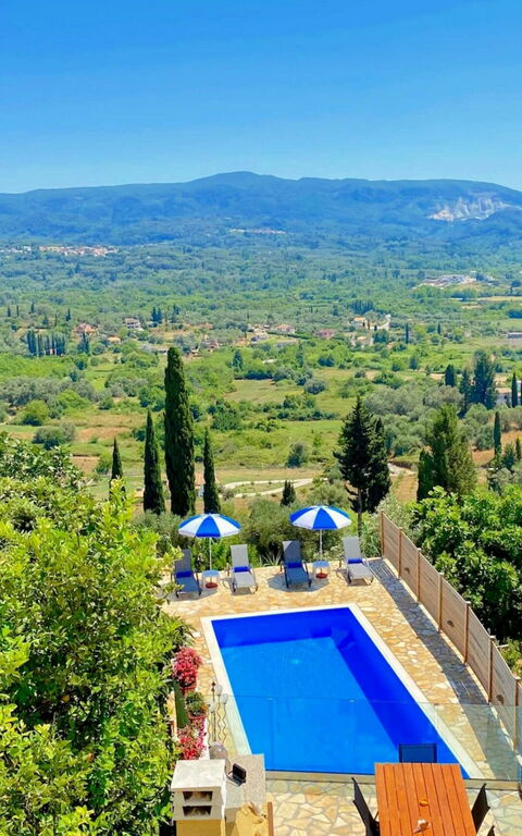 Villa Dinos: Pool, Scenic View