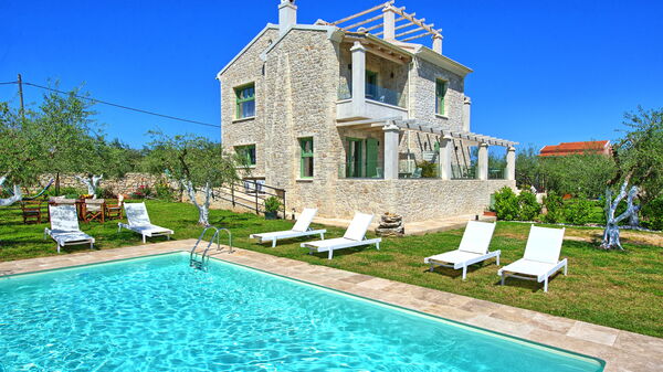 Villa Elaia: Garden, Outdoor, Pool