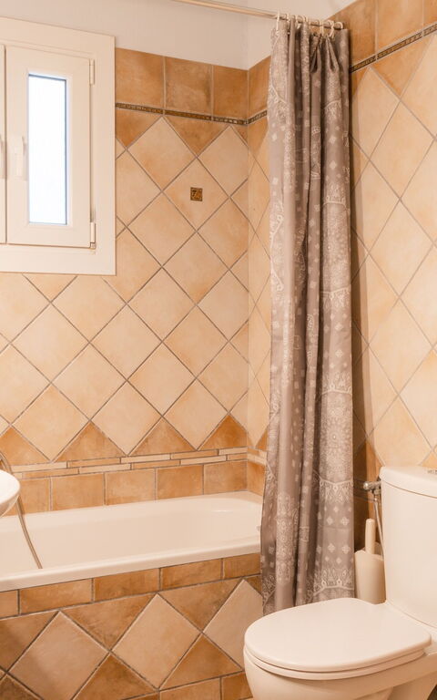 Villa Dimitris: Bathroom