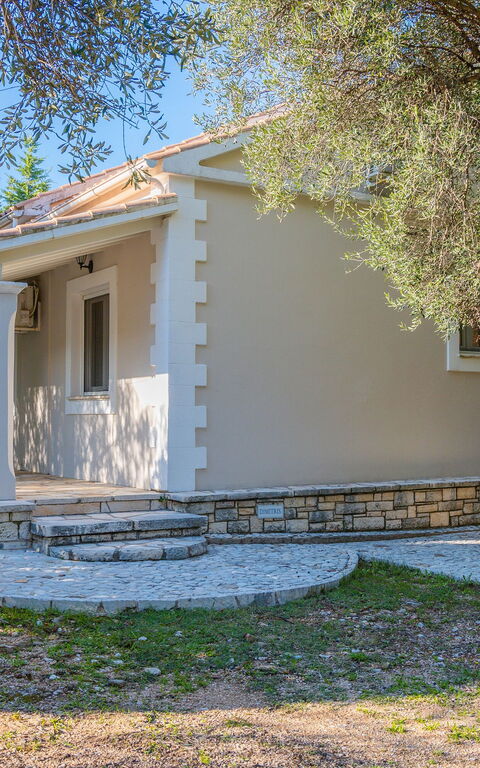 Villa Dimitris: Garden, Outdoor