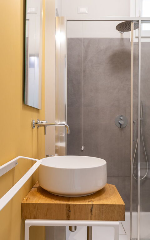 Nerodavola: Bathroom