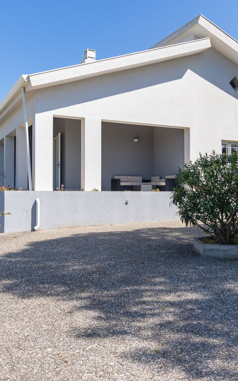 Nerodavola: Building Exterior, Outdoor