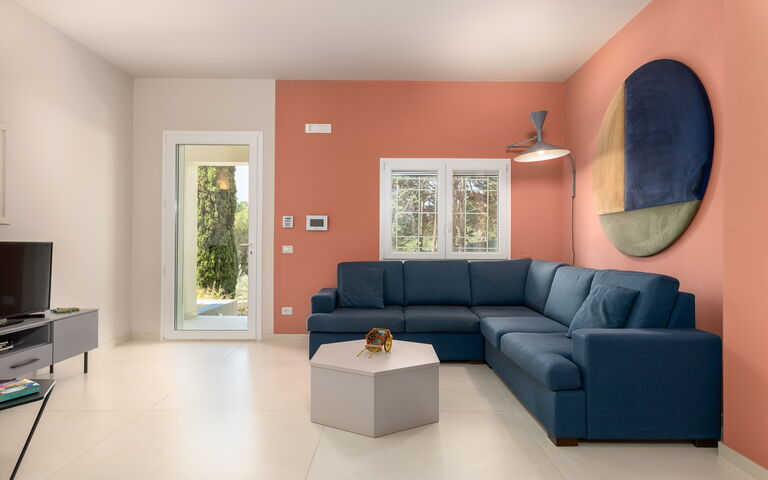 Nerodavola: Living Room
