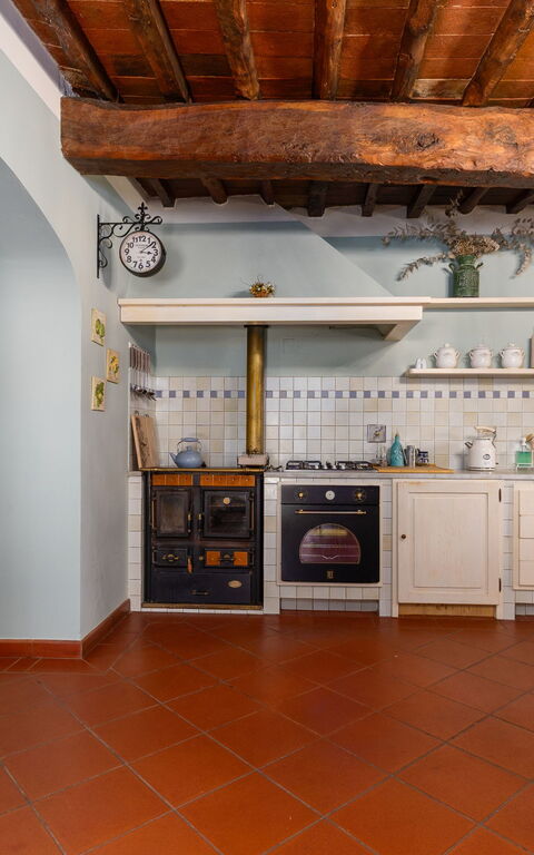 San Guido: Dining Room, Kitchen