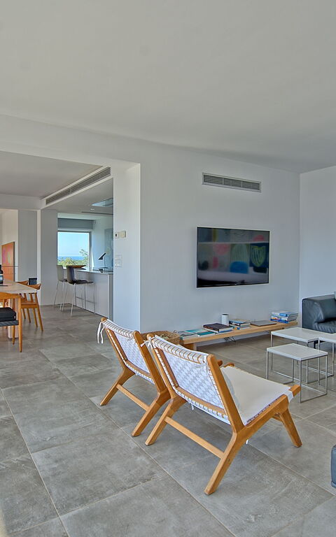 Villa Bluewhite: Living Room