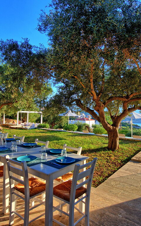 Villa Bluewhite: Garden, Outdoor, Pool, Scenic View, Summer