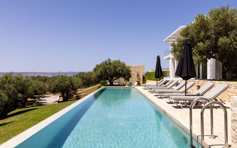 Villa Bluewhite: Garden, Outdoor, Pool, Scenic View