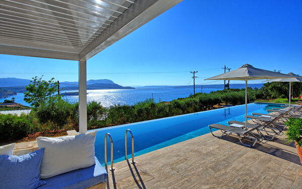 Villa Bluewhite: Outdoor, Pool, Scenic View