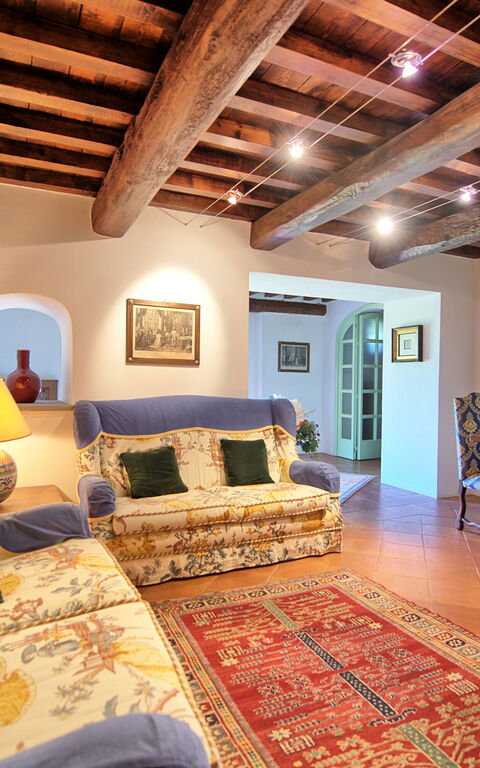 Villa Paneretta: Dining Room, Living Room