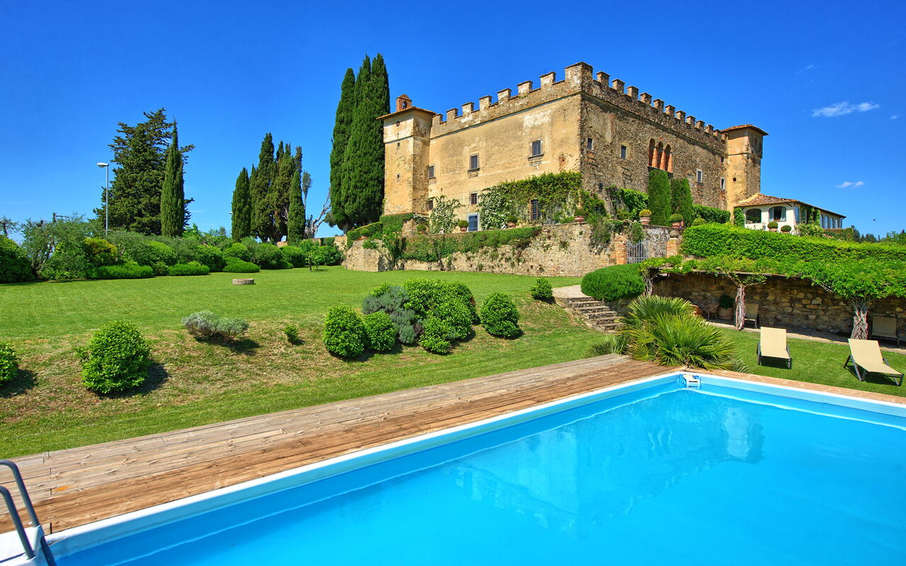 Villa Paneretta: Outdoor, Pool, Summer