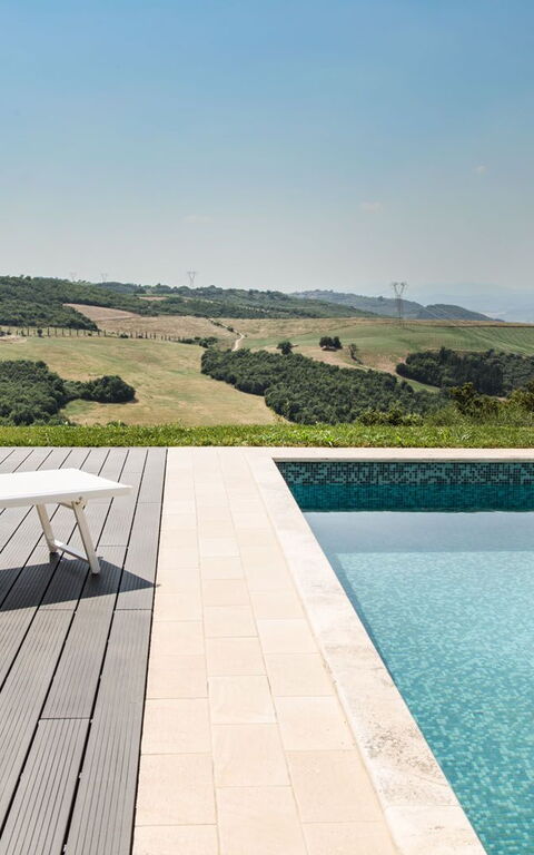Villa Chiugi: Pool, Scenic View