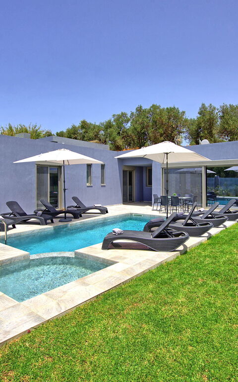 Villa Ampela: Garden, Outdoor, Pool