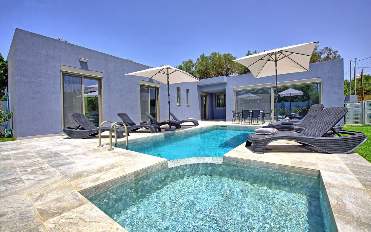 Villa Ampela: Outdoor, Pool, Summer