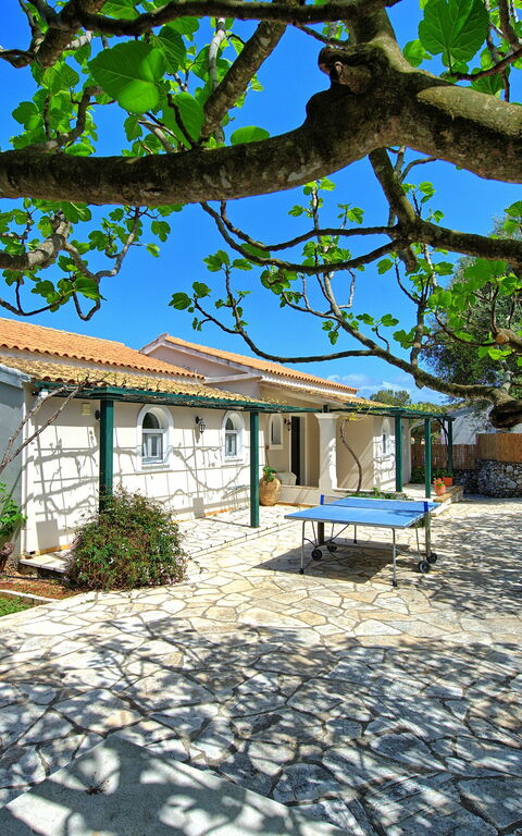 Votana House: Building Exterior, Garden, Outdoor