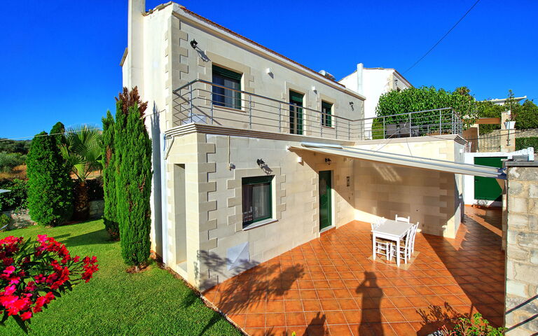 Villa Politini: Building Exterior, Garden