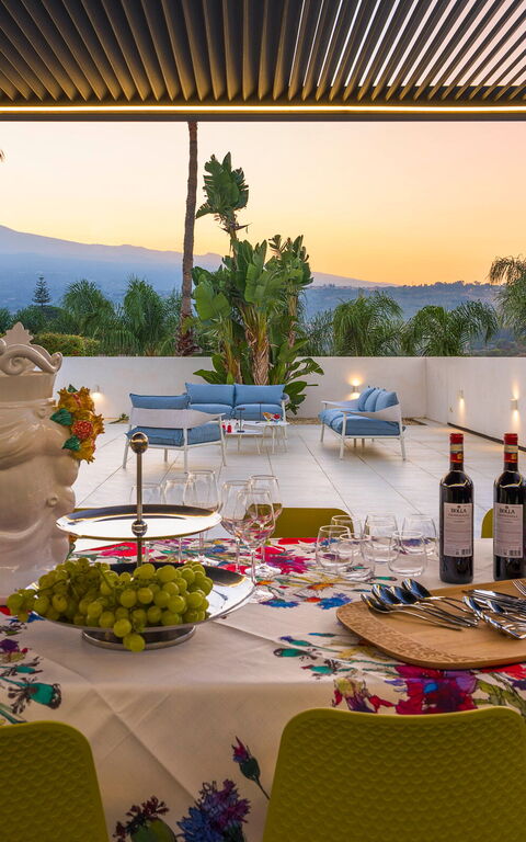 Villa Greta: Balcony / Terrace / Patio, Garden