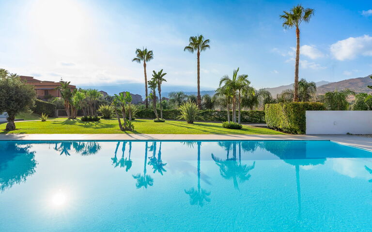 Villa Greta: Garden, Pool, Scenic View