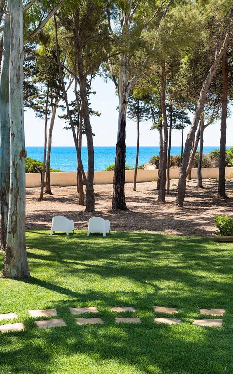 Marinella Punta Milocca: Garden, Outdoor