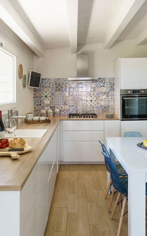 Marinella Punta Milocca: Dining Room, Kitchen