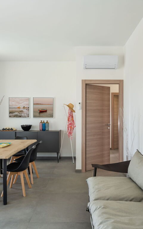 Villa Nica: Living Room