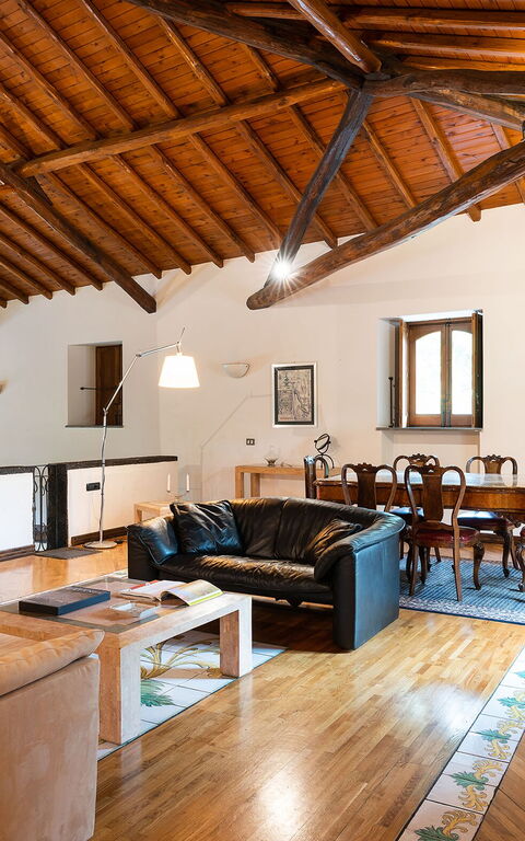 Villa Palmento Rosa: Dining Room, Living Room