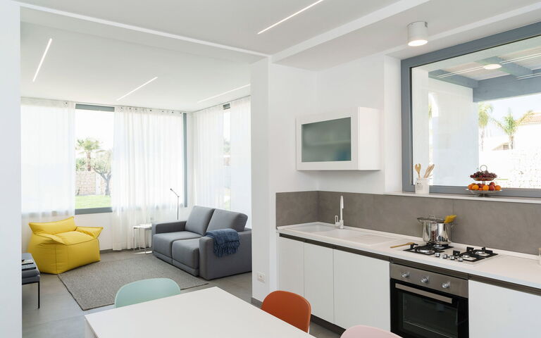 Villa Mia: Dining Room, Kitchen, Living Room