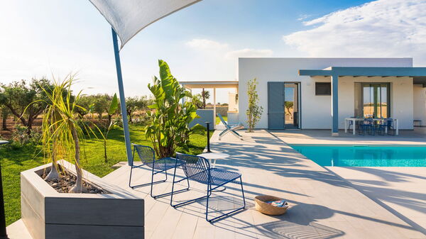 Villa Mia: Balcony / Terrace / Patio, Building Exterior, Outdoor