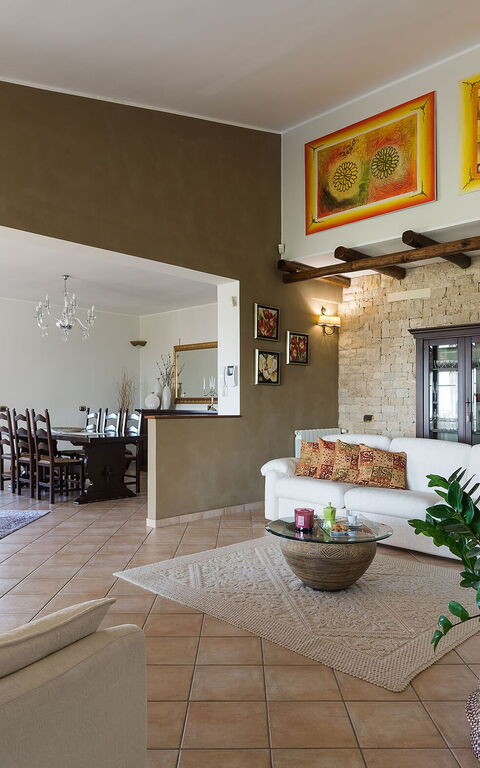 Villa Cielo: Dining Room, Living Room