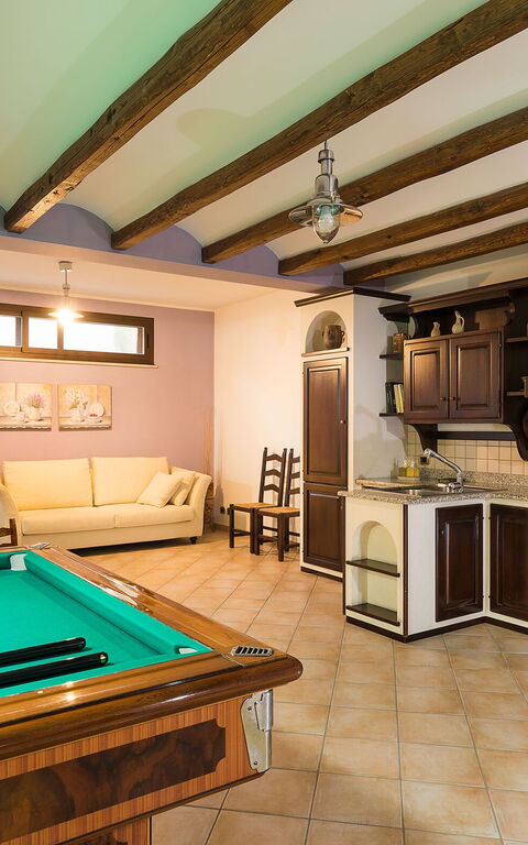 Villa Cielo: Kitchen, Living Room, Other Room