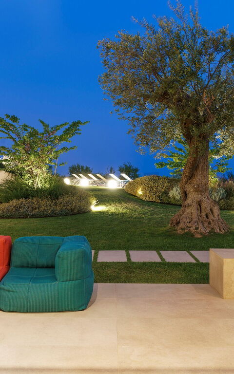 Villa Meravilla: Building Exterior