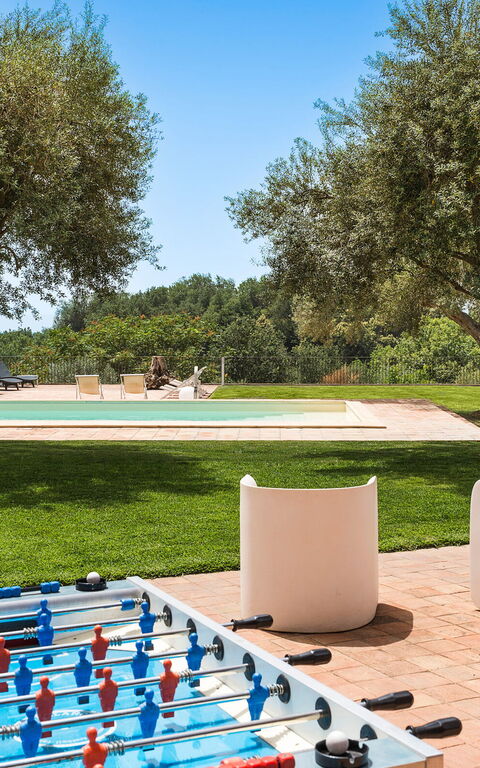 Villa Mila: Balcony / Terrace / Patio, Building Exterior, Garden, Outdoor