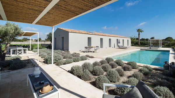 Villa Hybla: Balcony / Terrace / Patio, Pool